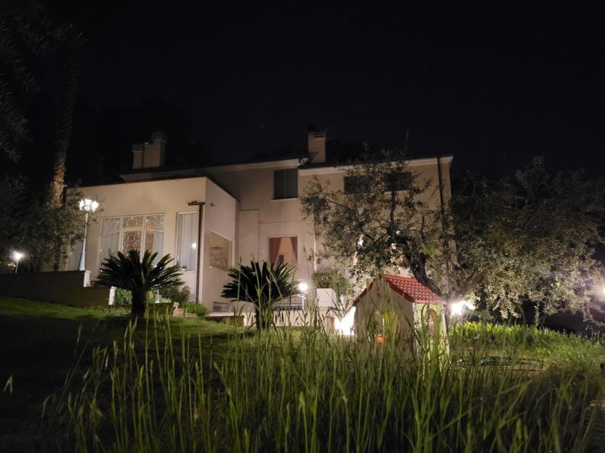Casale Angela Apartman Torrevecchia Teatina Kültér fotó