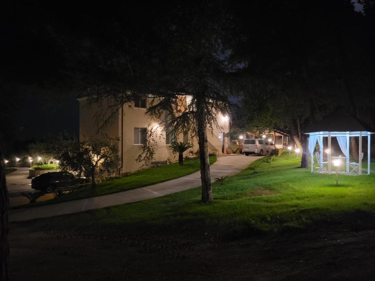 Casale Angela Apartman Torrevecchia Teatina Kültér fotó